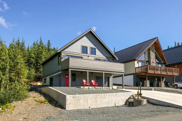 Courtenay, BC V9J 1L0,890 Cruikshank Ridge