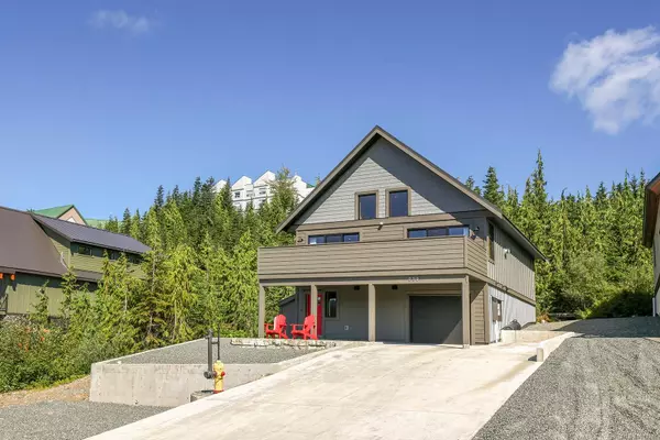 Courtenay, BC V9J 1L0,890 Cruikshank Ridge