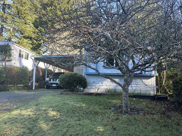 Brookings, OR 97415,98825 PLEASANT HILL DR #15