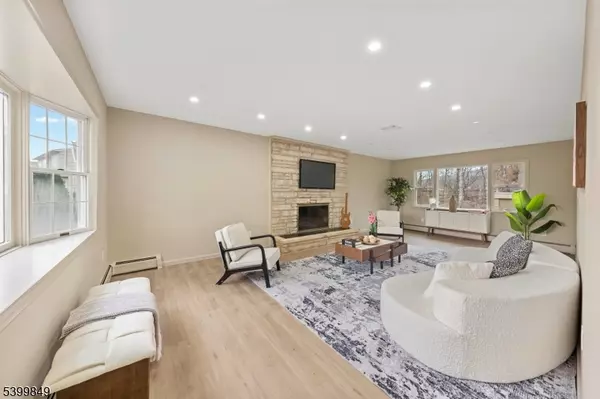 Middlesex Boro, NJ 08846,7 Weiss Dr