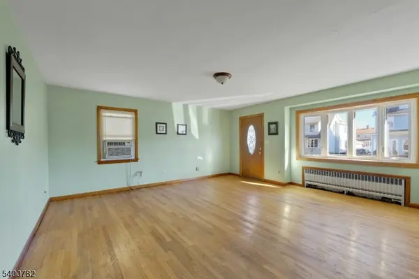 Kearny Town, NJ 07032,835 Chestnut St