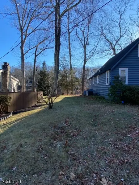 11 Trail West, Kinnelon Boro, NJ 07405