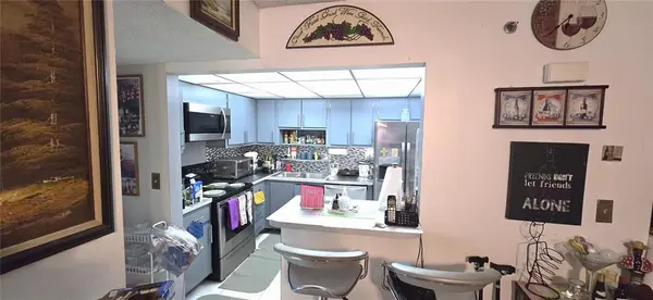 Miami, FL 33179,20840 San Simeon Way #309