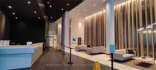 Mississauga, ON L5B 0M3,3900 Confederation Pkwy #1413