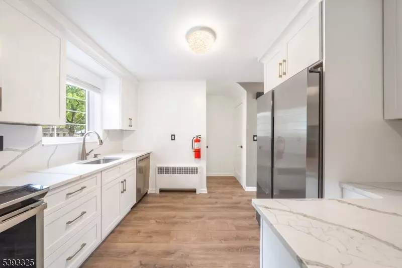 85A Troy Dr, Springfield Twp., NJ 07081