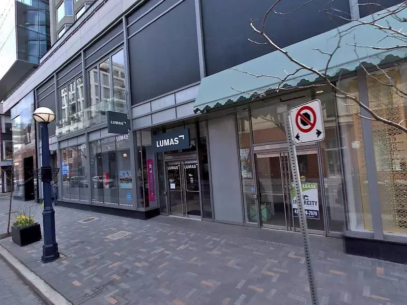 155 YORkvill AVE S #302, Toronto C02, ON M5R 1C4