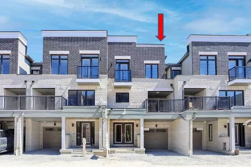 253 Lord Elgin LN, Clarington, ON L1C 7E8