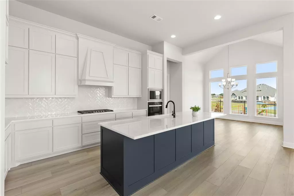 Burleson, TX 76028,2613 Lee Street