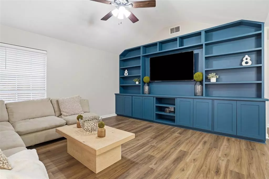 Fort Worth, TX 76135,5709 Fair Wind Street