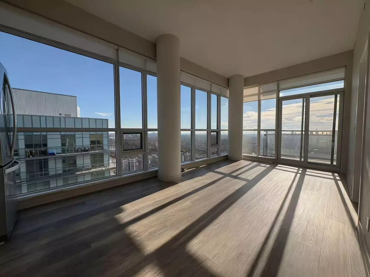 Toronto C10, ON M4S 0A4,89 Dunfield AVE #3407