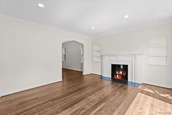 Detroit, MI 48221,18639 Kentucky ST