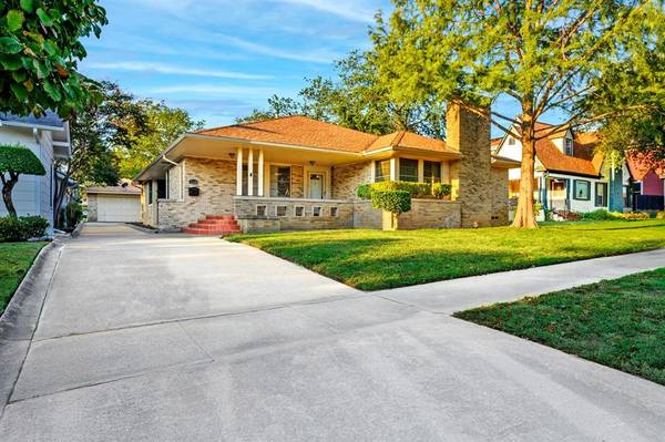 1114 W Walker Street, Denison, TX 75020