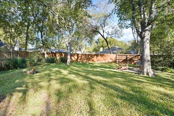 1313 Tanbark Court,  Grand Prairie,  TX 75052