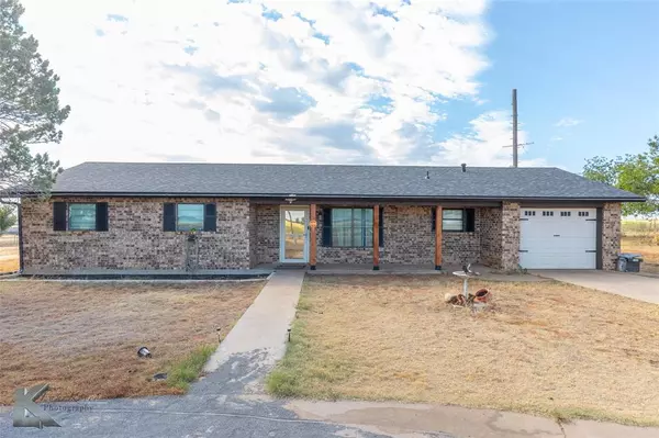 217 County Road 370, Sweetwater, TX 79556