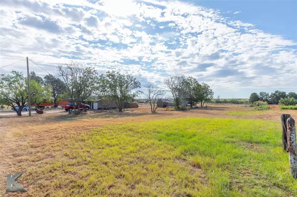 Sweetwater, TX 79556,217 County Road 370