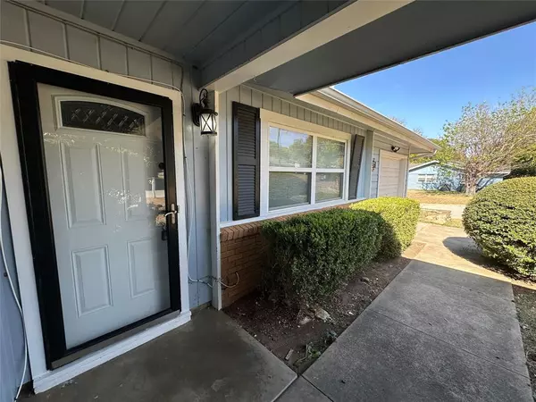 Hurst, TX 76053,237 Arthur Drive