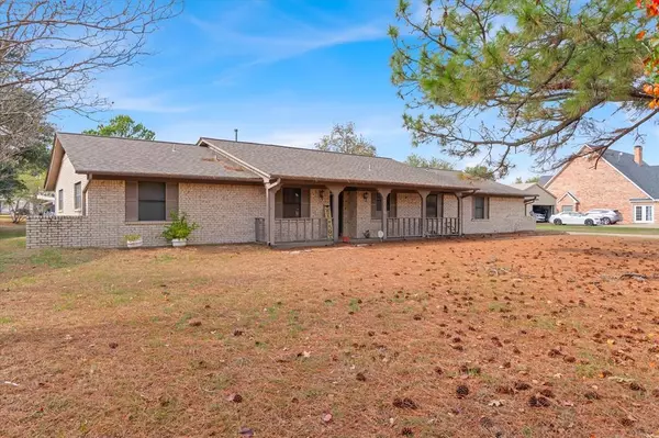 Edgewood, TX 75117,716 S Houston Street