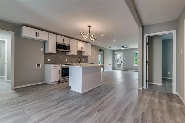 Dallas, TX 75216,4519 Yancy Street