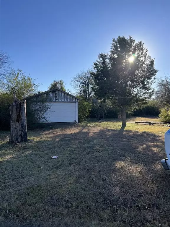 Desoto, TX 75115,806 E Parkerville Road