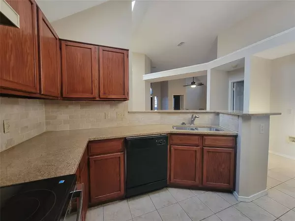 Mesquite, TX 75181,932 Winchester Lane