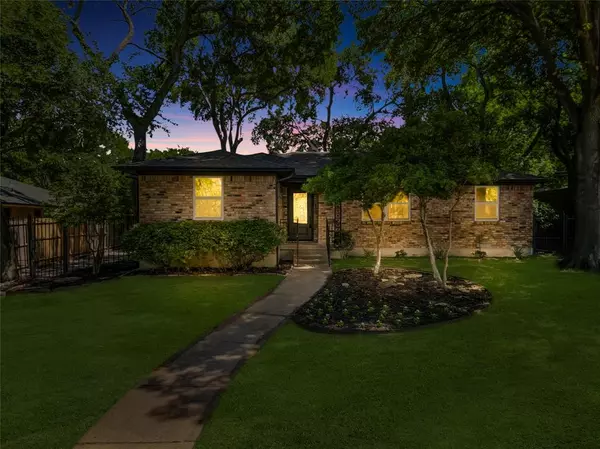 Dallas, TX 75228,2371 Chart Drive