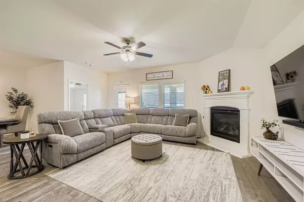 Aubrey, TX 76227,11301 Summer Rain Boulevard