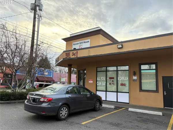 4615 SE Hawthorne BLVD, Portland, OR 97215