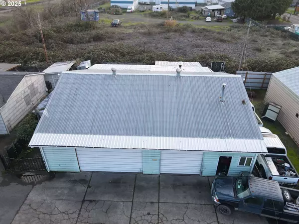 Springfield, OR 97477,1089 28TH ST