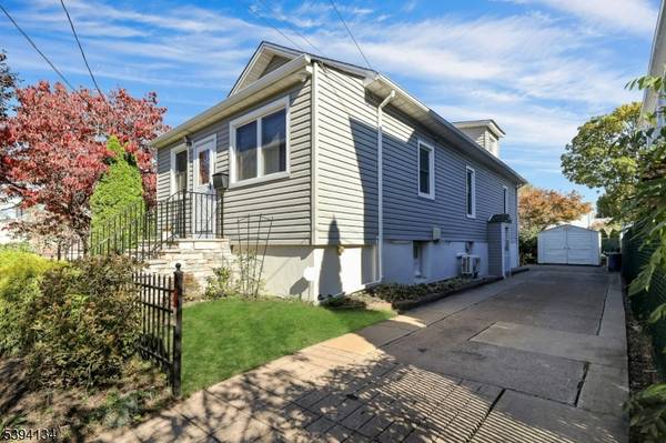 335 Elm St,  Elmwood Park Boro,  NJ 07407