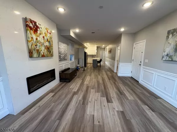 Paterson City, NJ 07501,274 Governor St