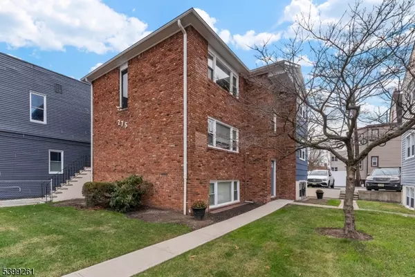 East Orange City, NJ 07018,275 Rhode Island Ave