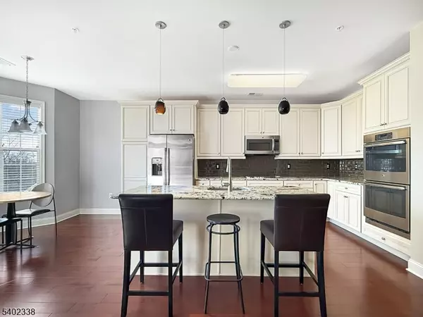 Clifton City, NJ 07013,83 Brownstone Rd