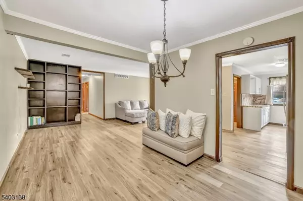 Edgewater Park Twp., NJ 08010,1475 Mount Holly Rd #4