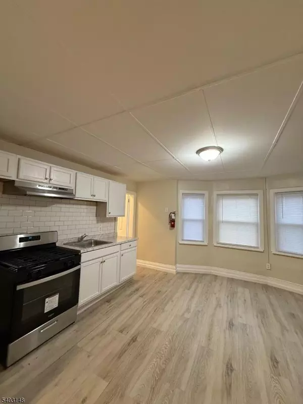 Garfield City, NJ 07026,69 Passaic St #2F