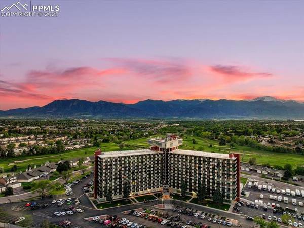 Colorado Springs, CO 80910,411 Lakewood CIR #B428