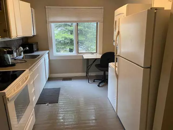 Edson, AB T7E 1C4,4716 4 AVE W