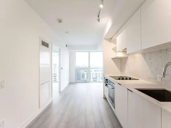 Toronto C08, ON M5B 0C5,82 Dalhousie ST #4002