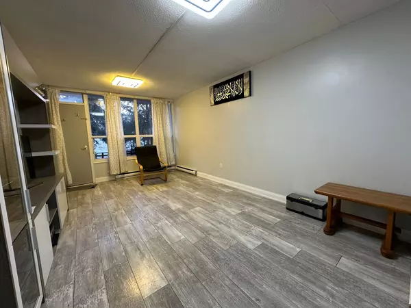 140 Leeward Glenway #117, Toronto C11, ON M3C 2Y9