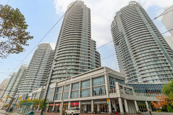 208 Queens Quay W #1204, Toronto C01, ON M5J 2Y5