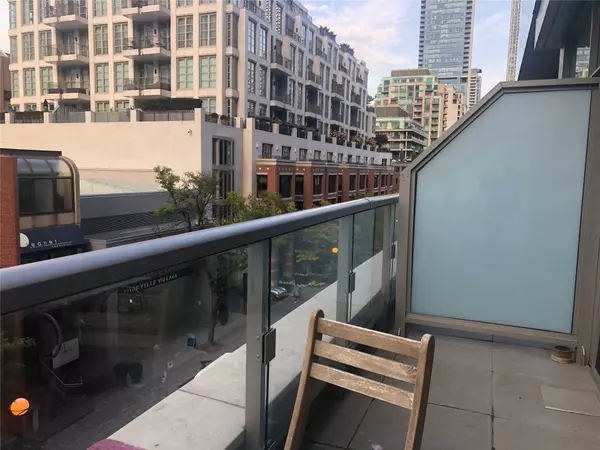 Toronto C02, ON M5R 1C4,155 YORkvill AVE S #302