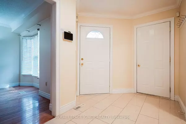 Ajax, ON L1S 5S5,265 Wright CRES #Main