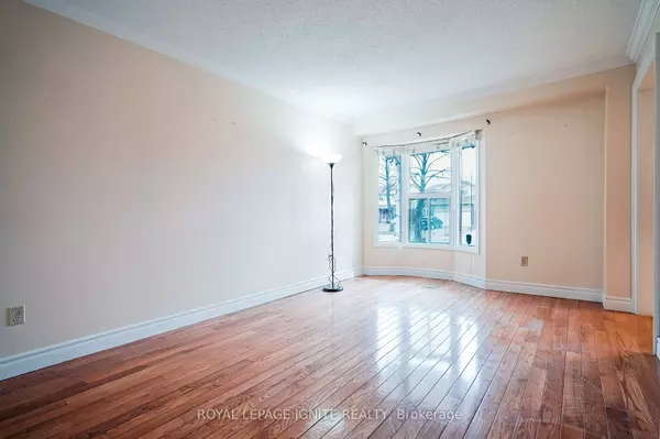 Ajax, ON L1S 5S5,265 Wright CRES #Main