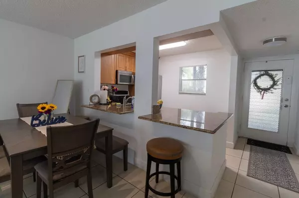 North Lauderdale, FL 33068,1810 N Lauderdale Ave #2102