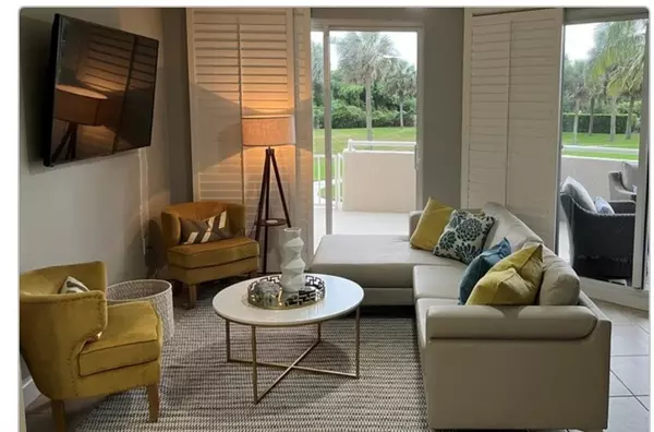 Fort Pierce, FL 34949,5051 N Highway A1a #T-4