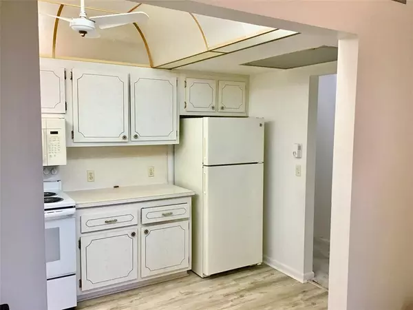 Boca Raton, FL 33434,204 Preston E #204