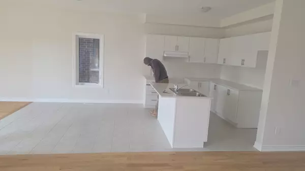 New Tecumseth, ON L9R 0X3,33 Fenn CRES