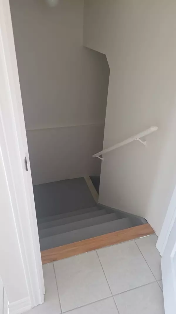 New Tecumseth, ON L9R 0X3,33 Fenn CRES