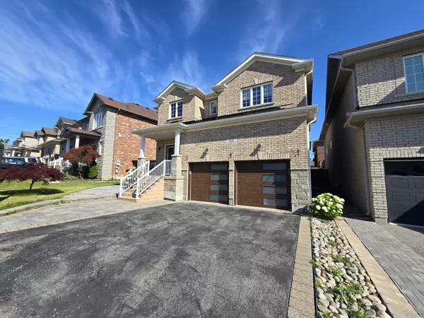 66 Hopkins CRES, Bradford West Gwillimbury, ON L3Z 0R7