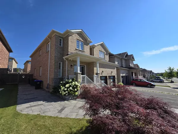 Bradford West Gwillimbury, ON L3Z 0R7,66 Hopkins CRES