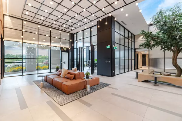 Oakville, ON L6H 7X9,3220 William Coltson AVE #1906